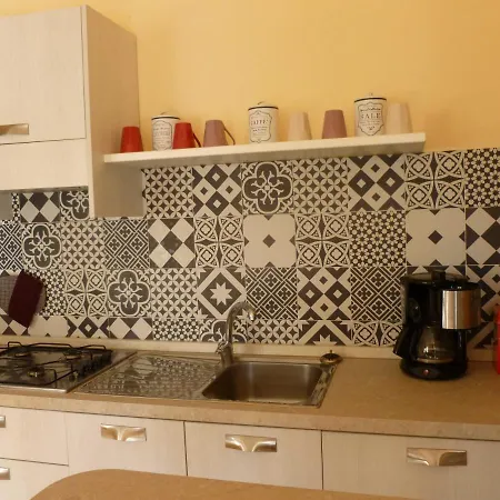 Casa Teodoro - Gelsomino, Ulivi & Orchidea 아파트 티날레
